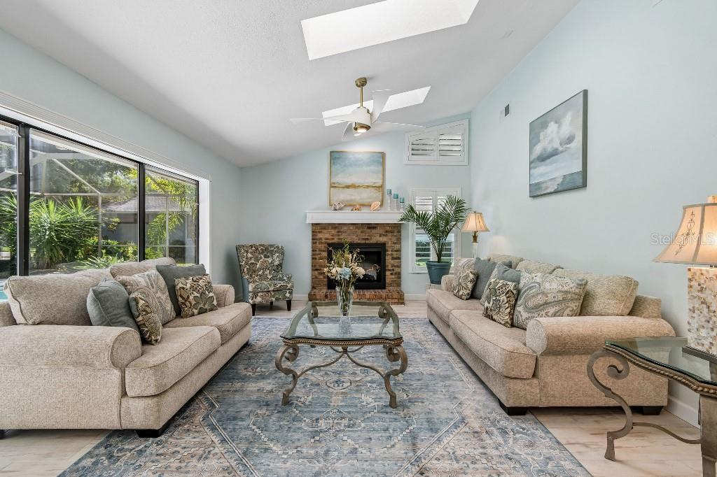 LAKES ESTATES 3 OF SARASOTA - Residential