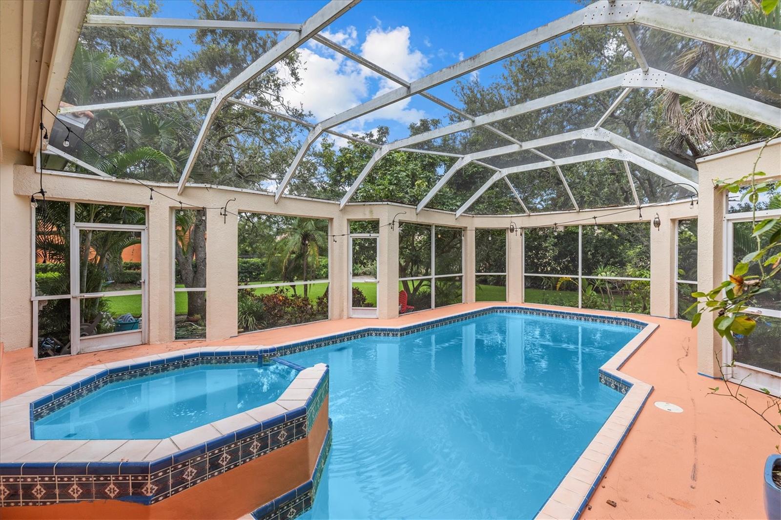 ANDALUCIA SUB - Residential