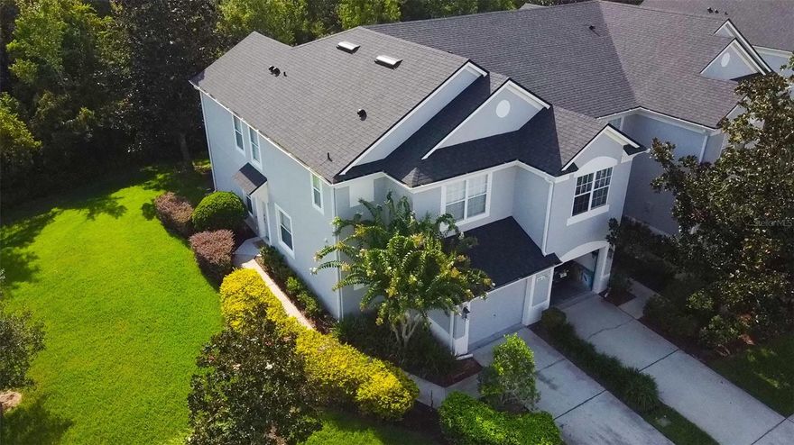 Location, location, location. Great Deal for rent, it has A+ School District. Nearly Avalon Park Downtown, UCF and close to 528 highways. 
This townhouse was ubicated a corner. No Neiborhood back. Amenities include community pool, gym and playground.