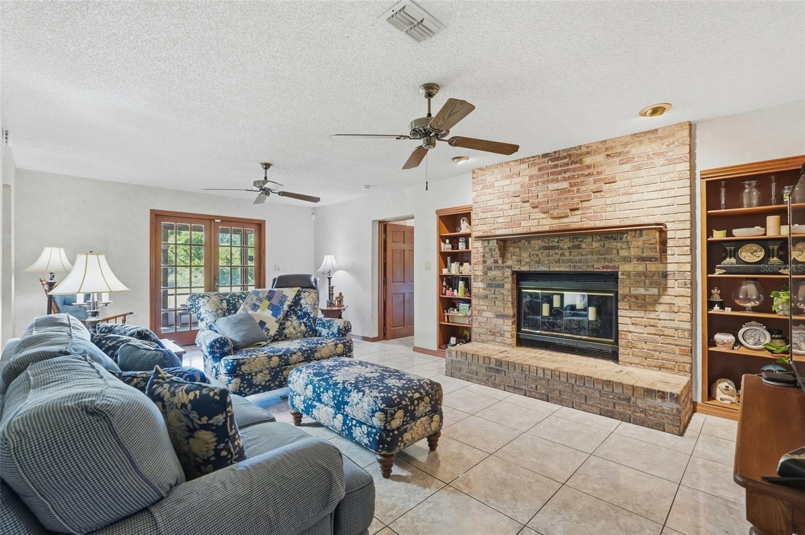 OLD MILL RUN - Residential