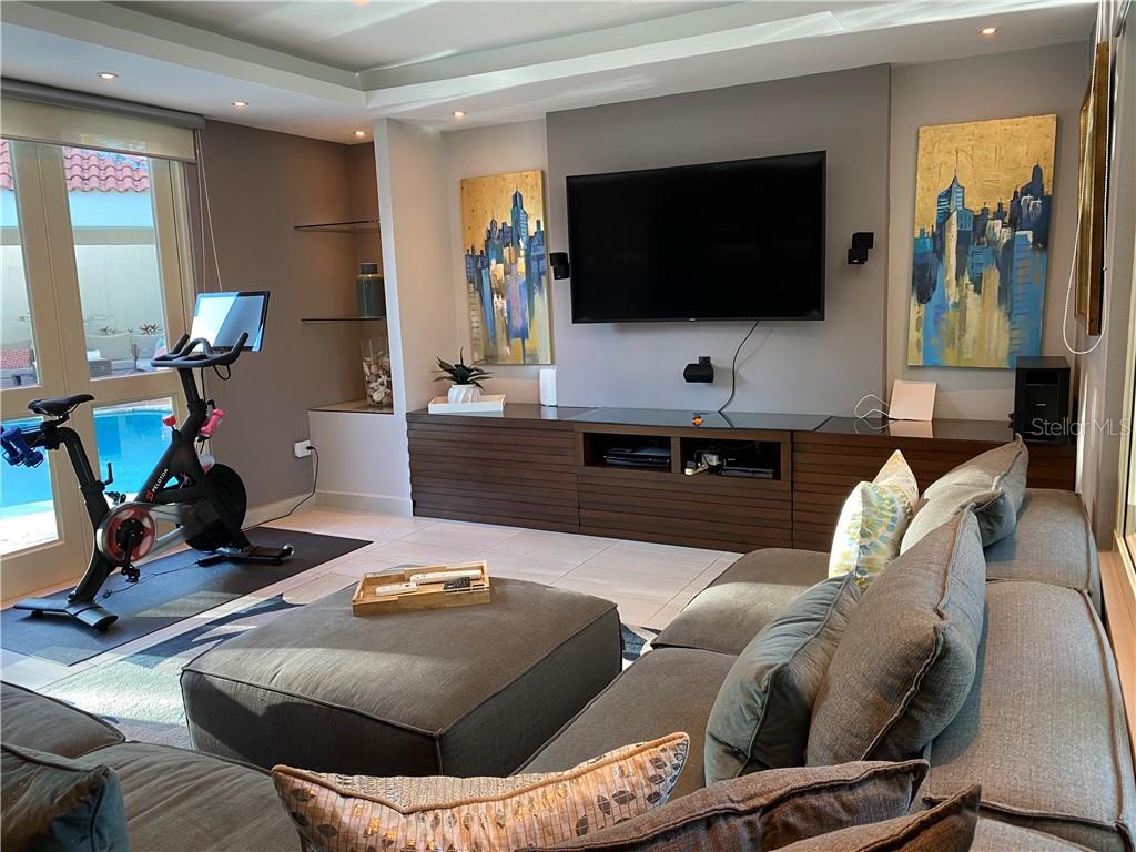 DORADO BEACH EAST - Residential