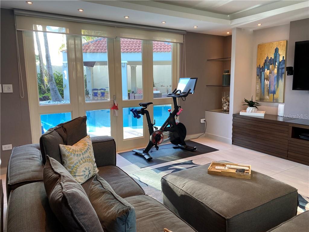 DORADO BEACH EAST - Residential