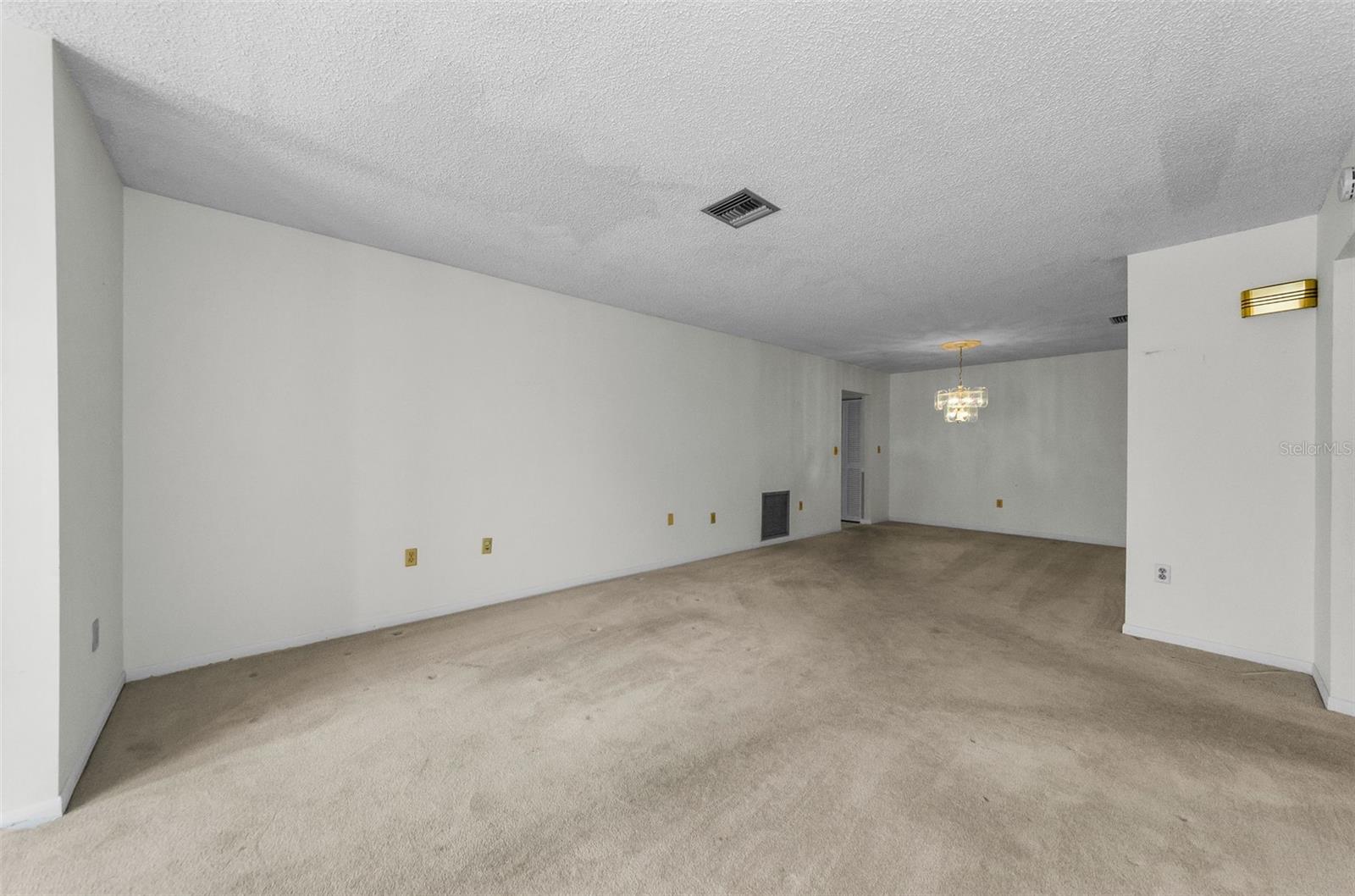 5461 PALM CREST COURT N 5461