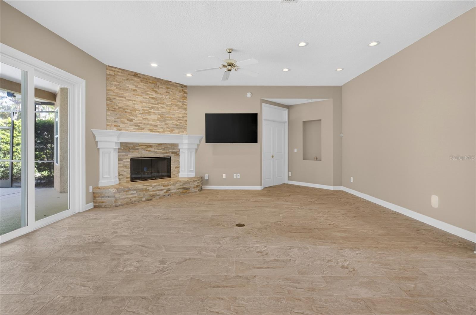 BRENTWOOD CLUB PH 01 - Residential