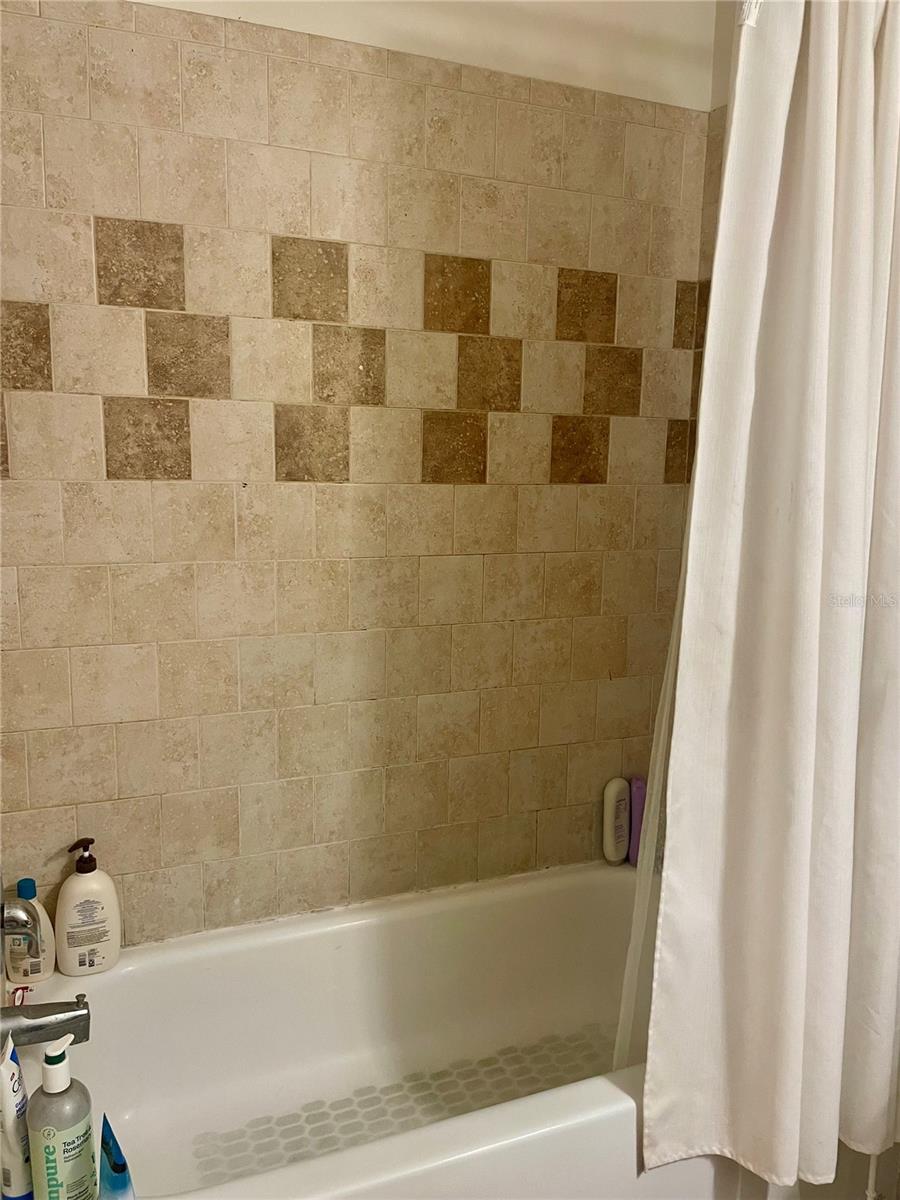 DEXTER PARK 1ST ADD - Residential