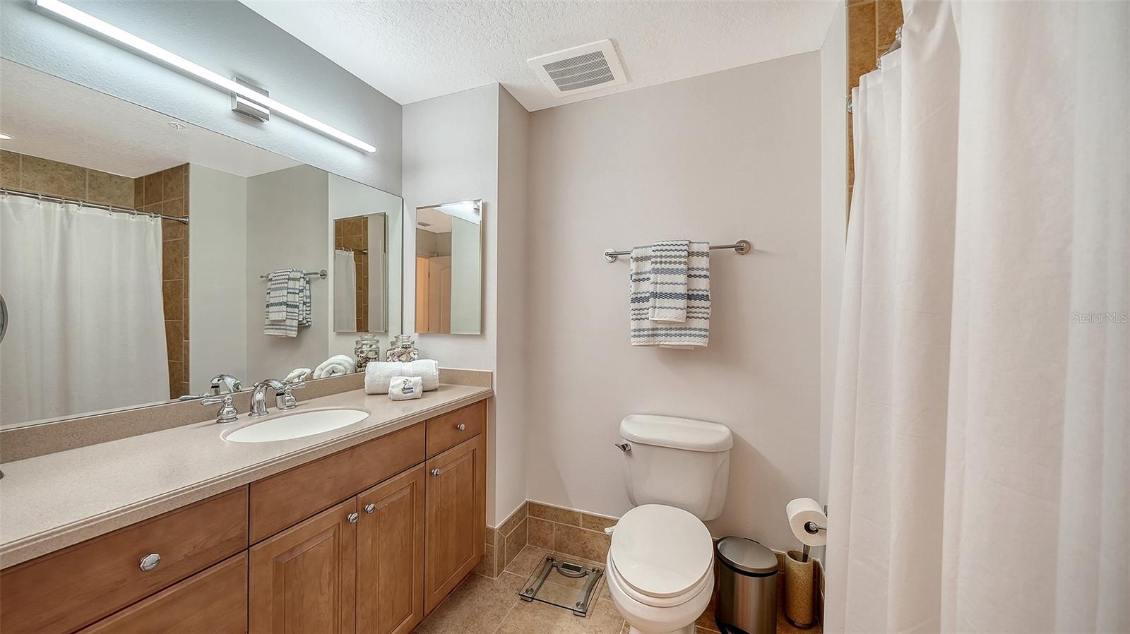 LAGUNA AT RIVIERA DUNES I - Residential