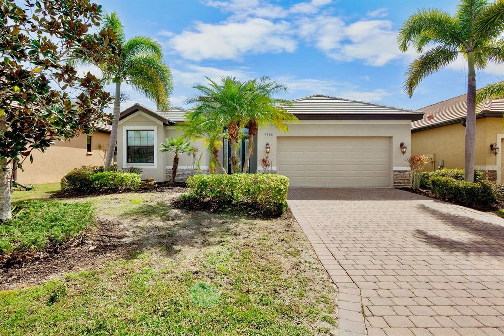 Photo of 7608 Rio Bella Pl, Bradenton, FL 34201 (MLS # A4684599)
