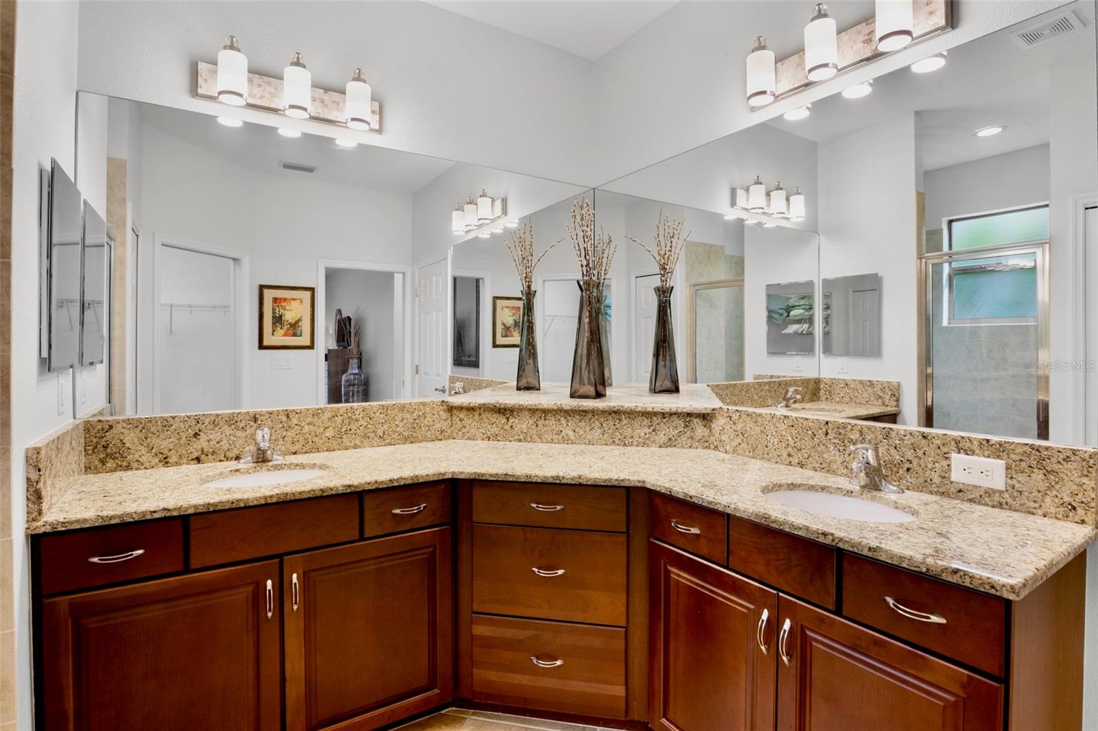 RIVA TRACE - Residential