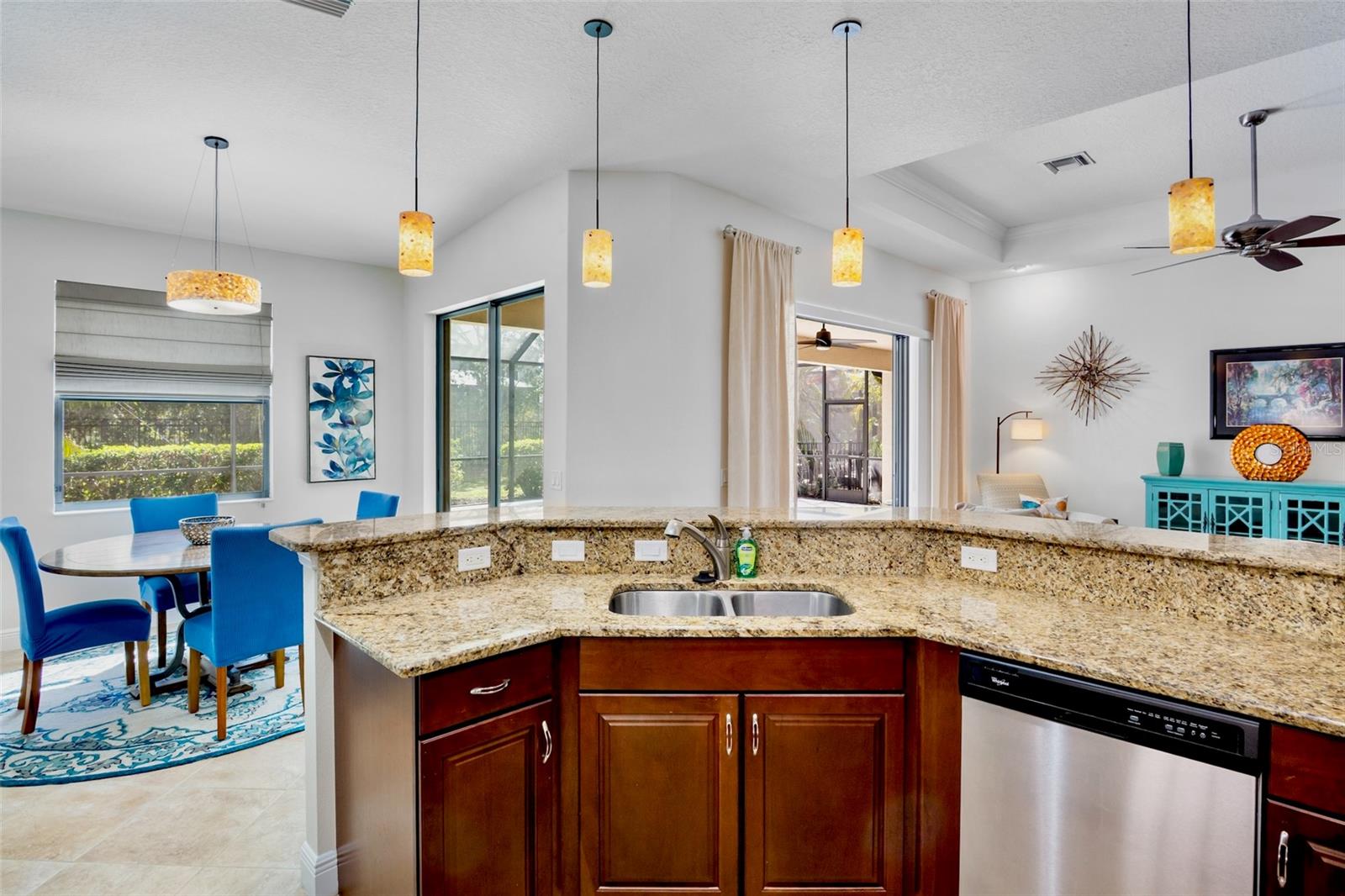 RIVA TRACE - Residential