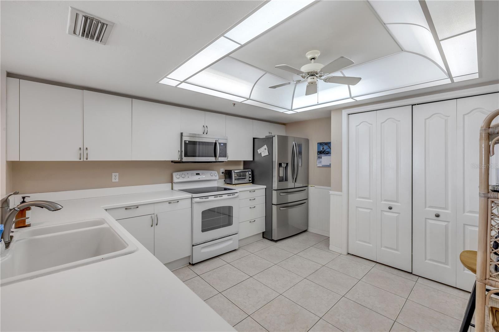 OCEANS 08 CONDO - Residential