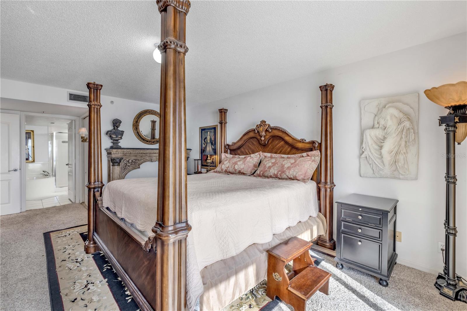OCEANS 08 CONDO - Residential