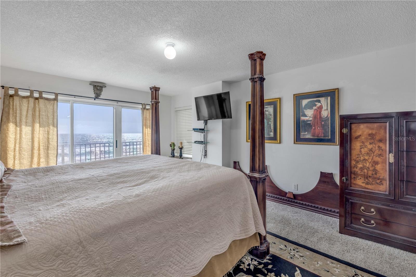 OCEANS 08 CONDO - Residential