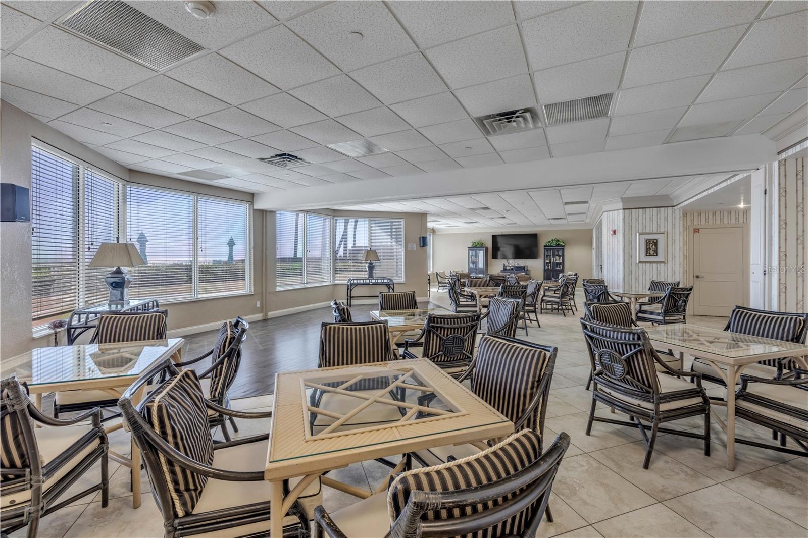 OCEANS 08 CONDO - Residential
