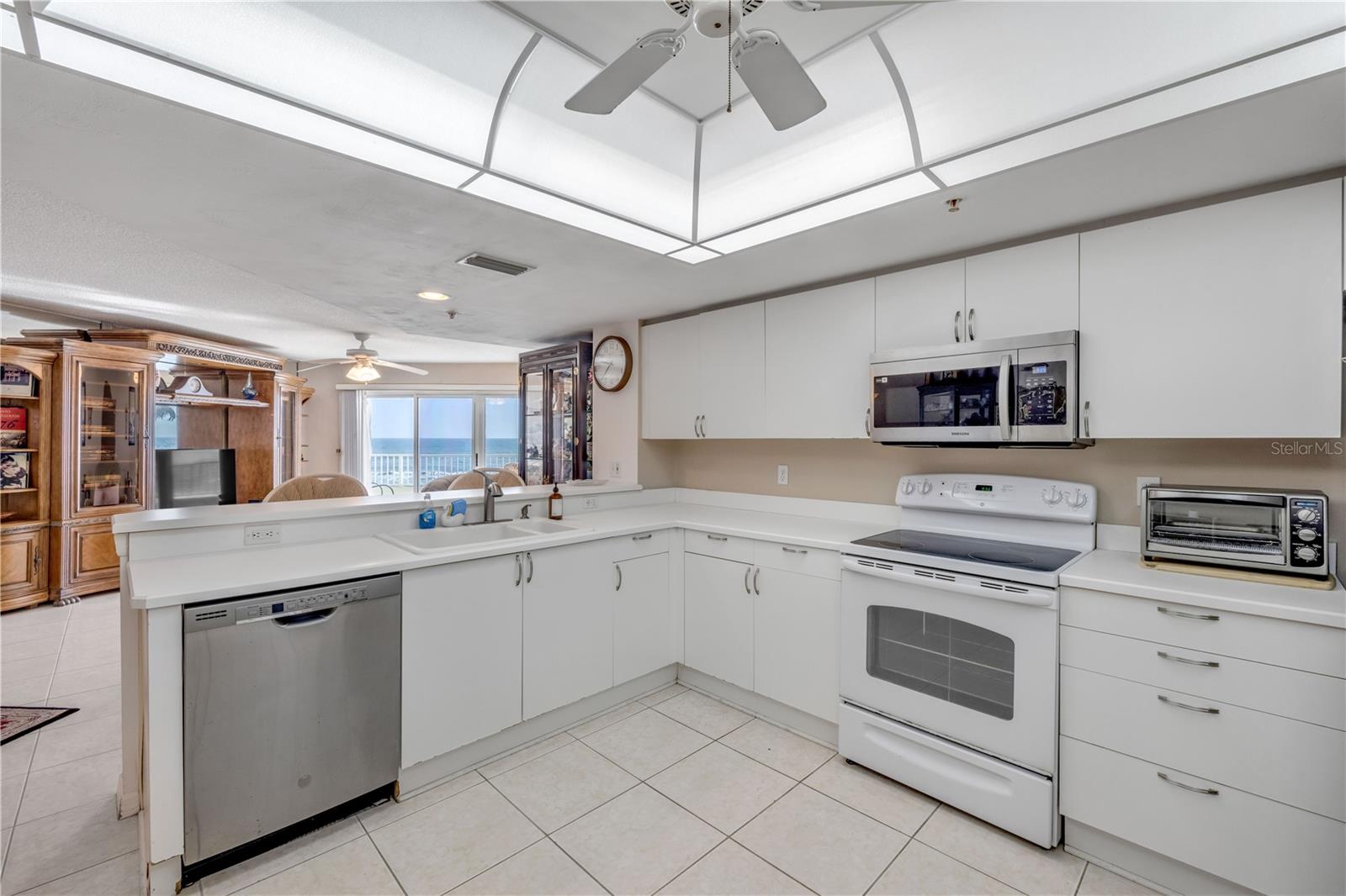 OCEANS 08 CONDO - Residential