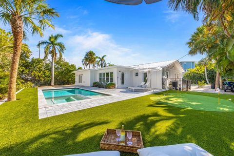 Photo of 414 79th Street, Holmes Beach, FL 34217 (MLS # A4675760)