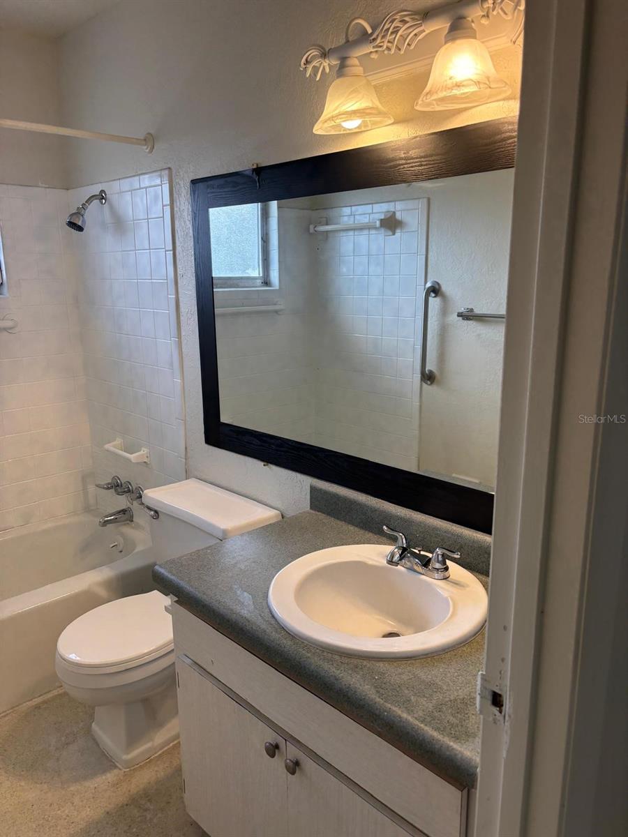 LUCAYA COUNTRY CLUB VILLAGE - Residential