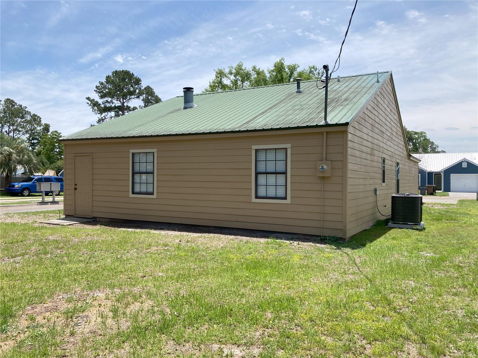 VILLAGE SUB - Residential