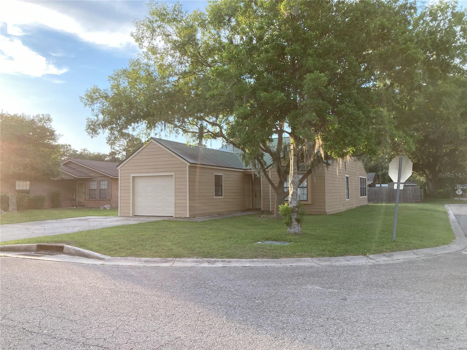 VILLAGE SUB - Residential