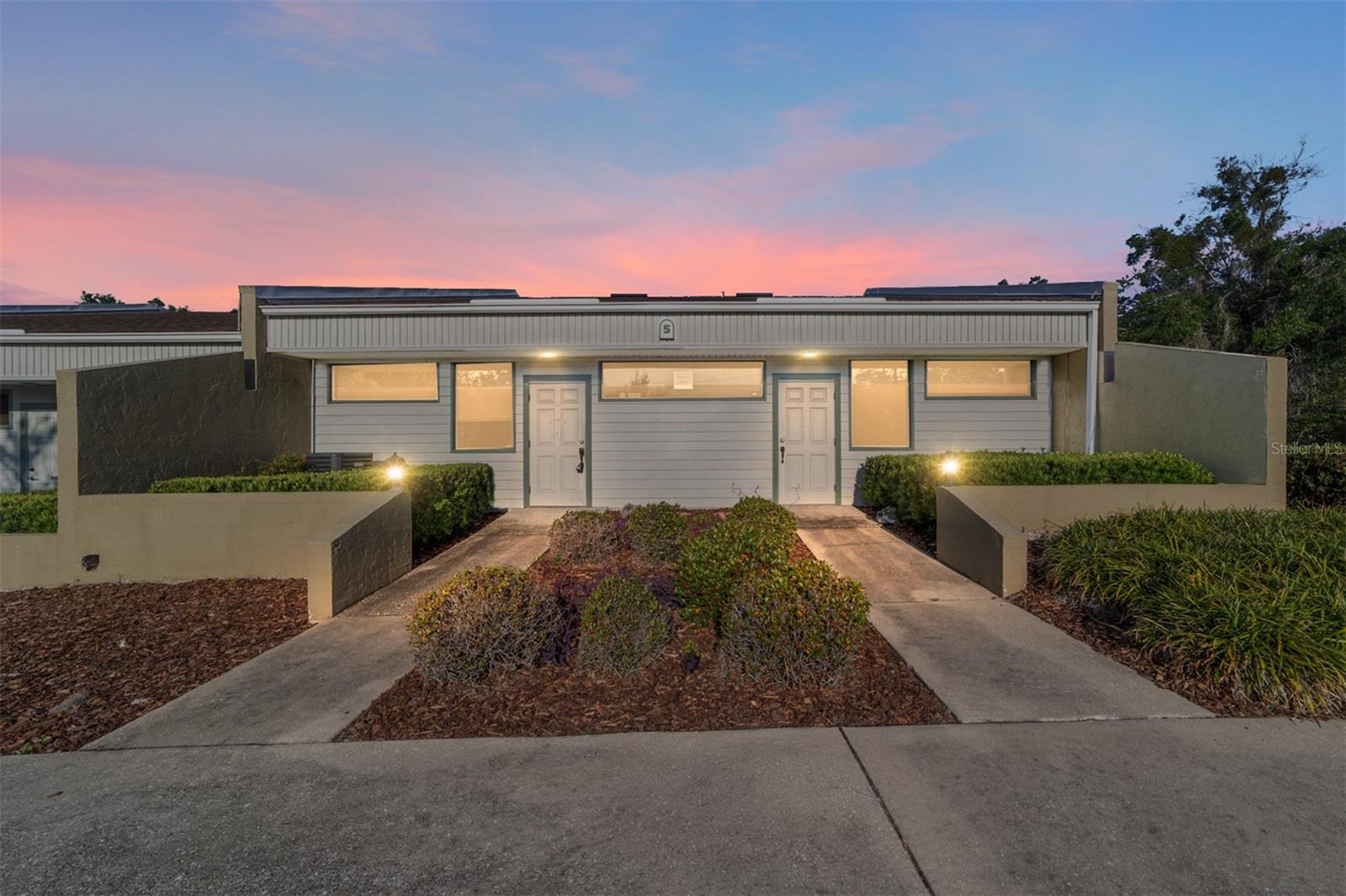 STARTING GATE OFFICE COMPLEX - Commercial Lease