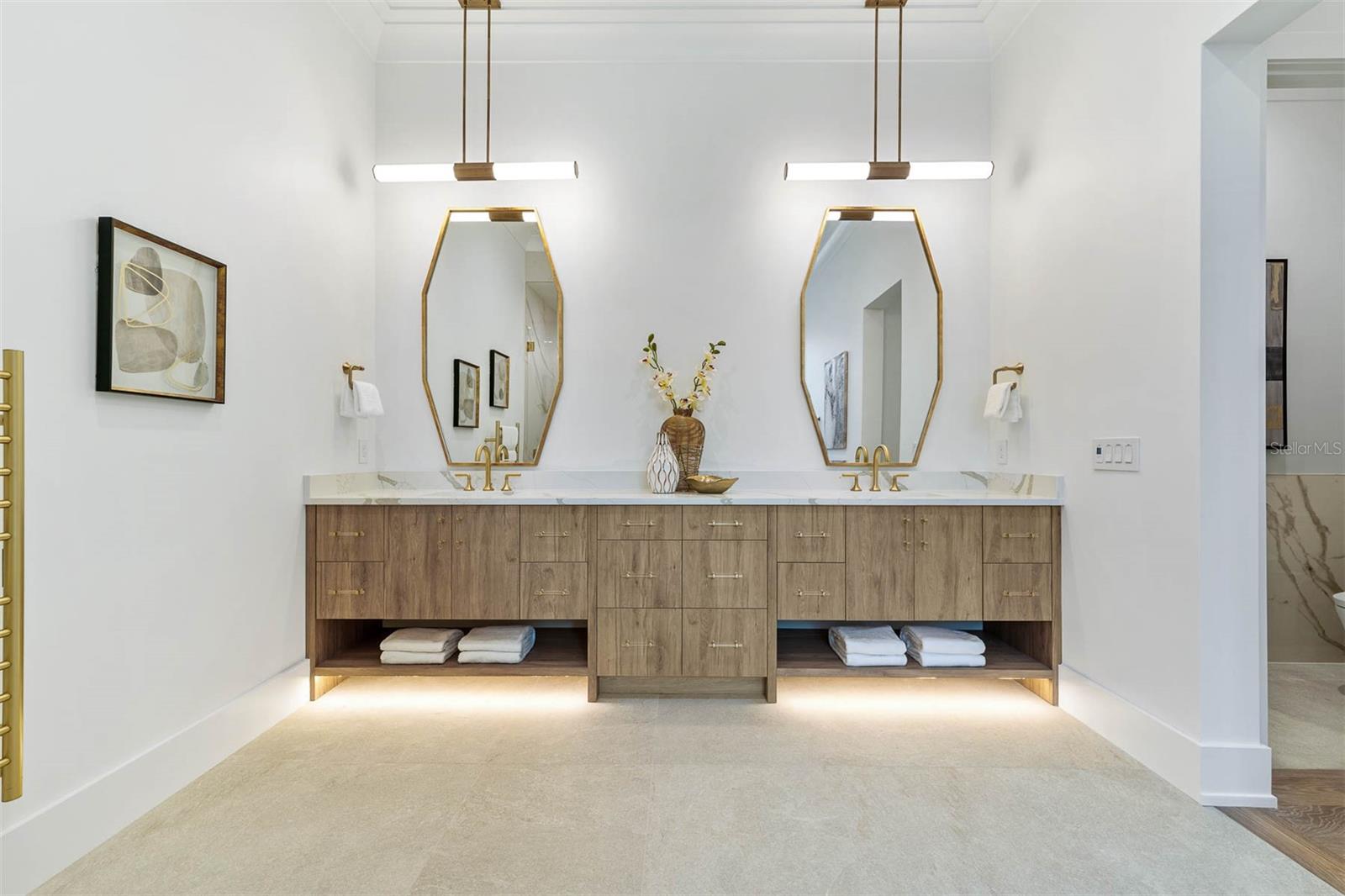 FOREST HILLS - Residential