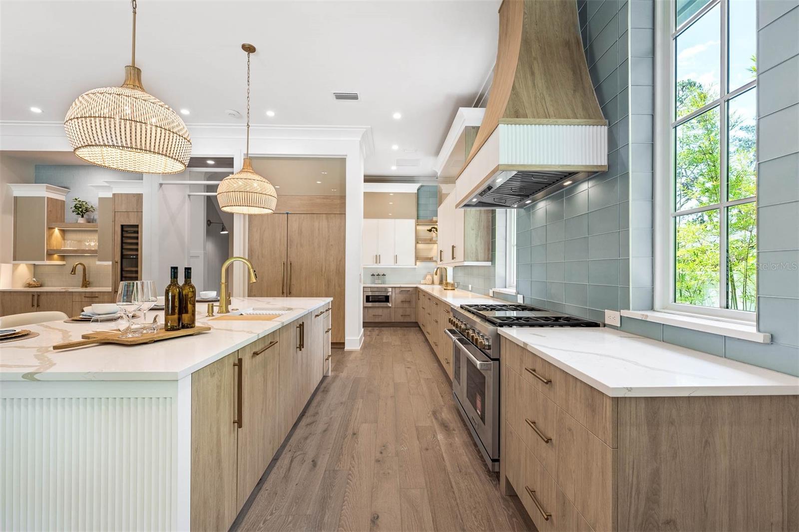 FOREST HILLS - Residential