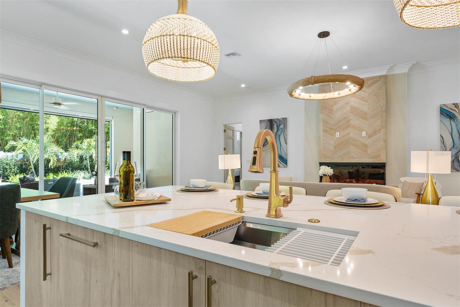 FOREST HILLS - Residential