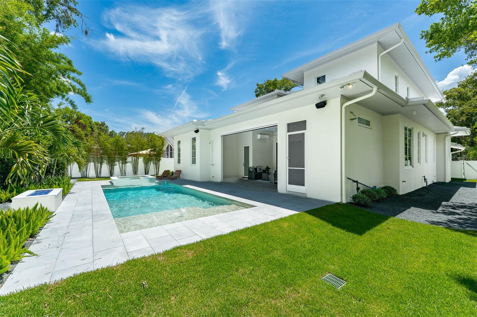 FOREST HILLS - Residential