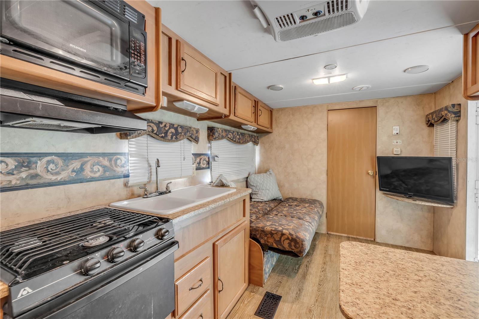 BYRON JUNE LTS 135 & 160 BLAKE UNREC 141 - Residential