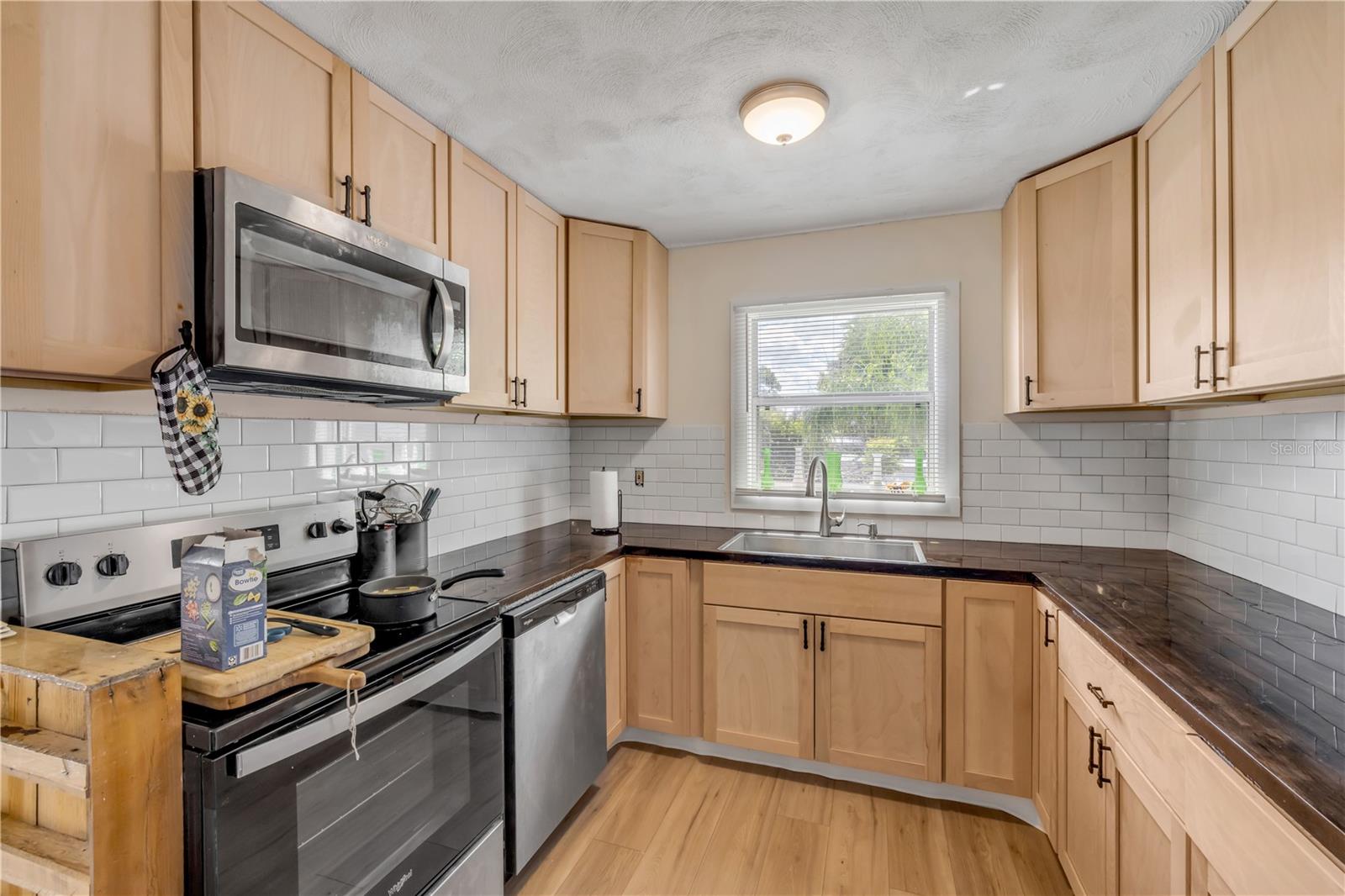 BYRON JUNE LTS 135 & 160 BLAKE UNREC 141 - Residential