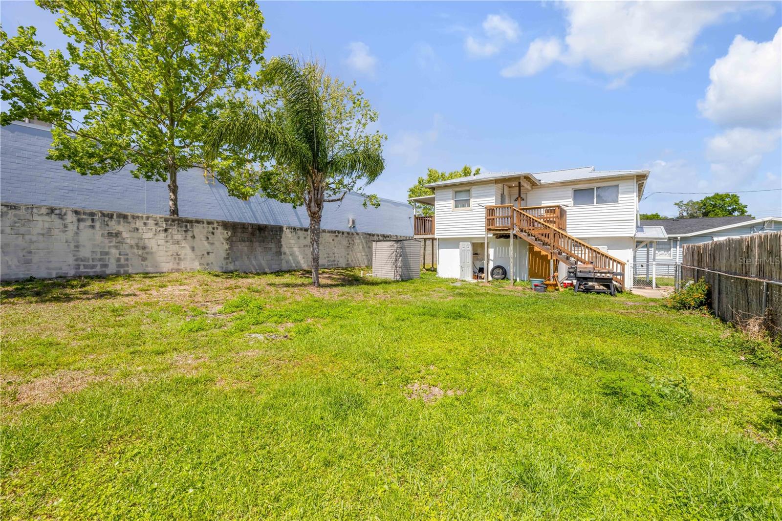 BYRON JUNE LTS 135 & 160 BLAKE UNREC 141 - Residential