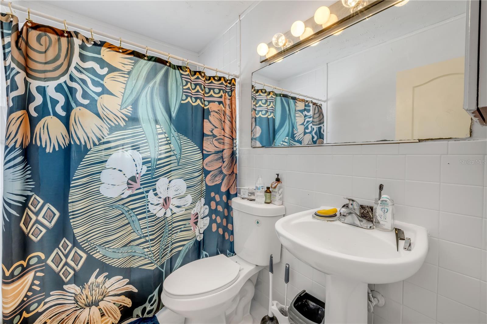 BYRON JUNE LTS 135 & 160 BLAKE UNREC 141 - Residential