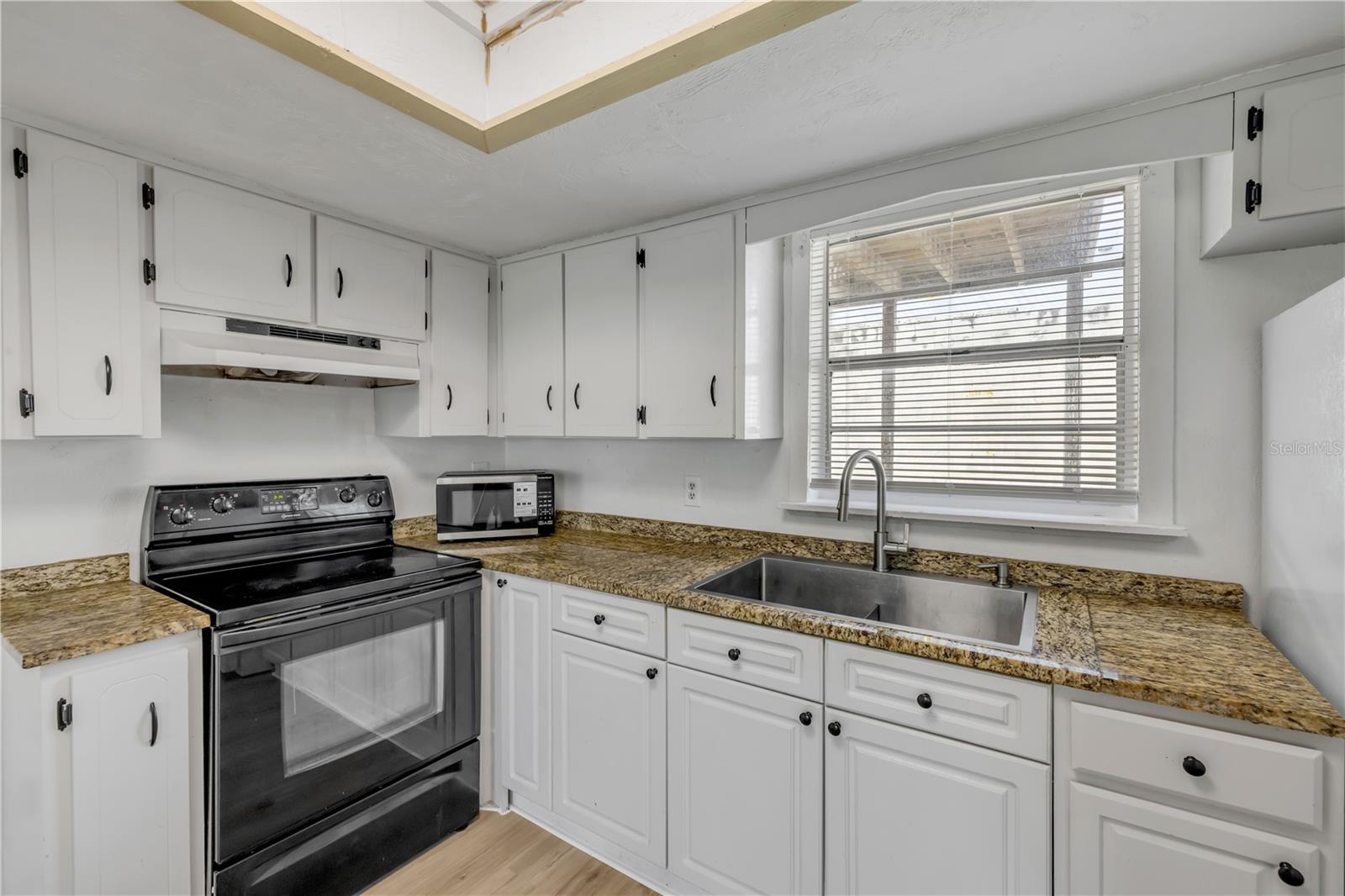 BYRON JUNE LTS 135 & 160 BLAKE UNREC 141 - Residential