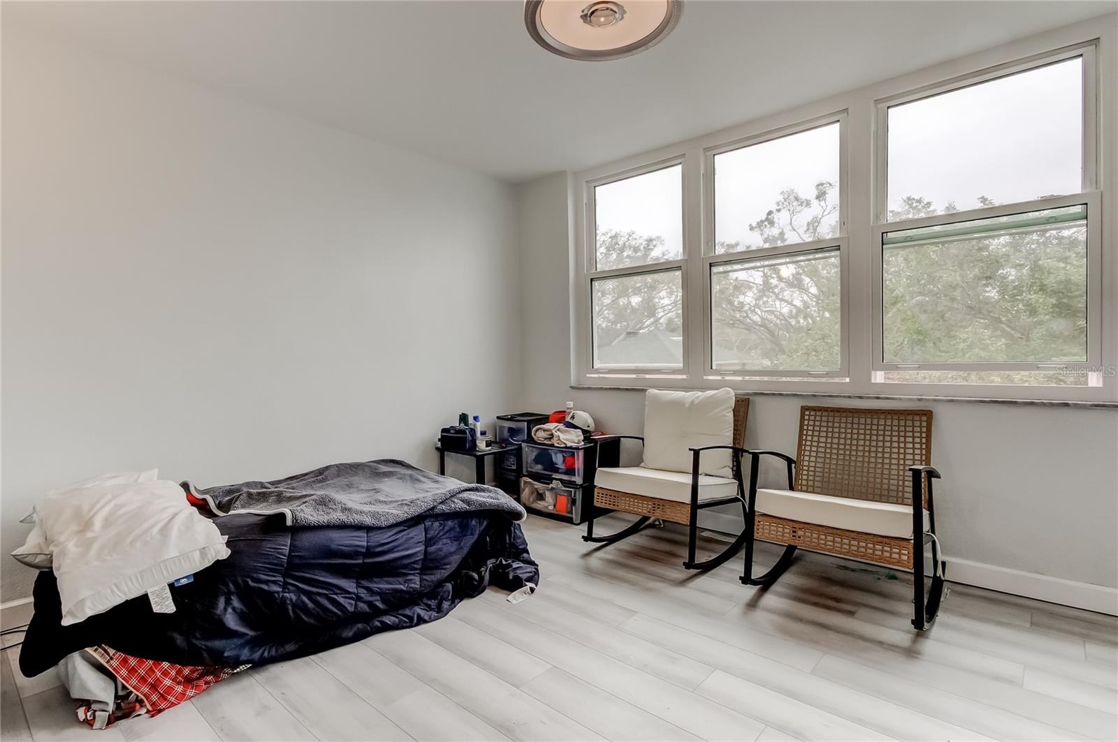 PARK CENTRAL TOWERS CONDO - Residential Lease