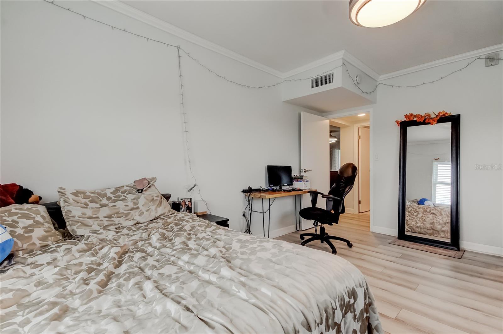 PARK CENTRAL TOWERS CONDO - Residential Lease