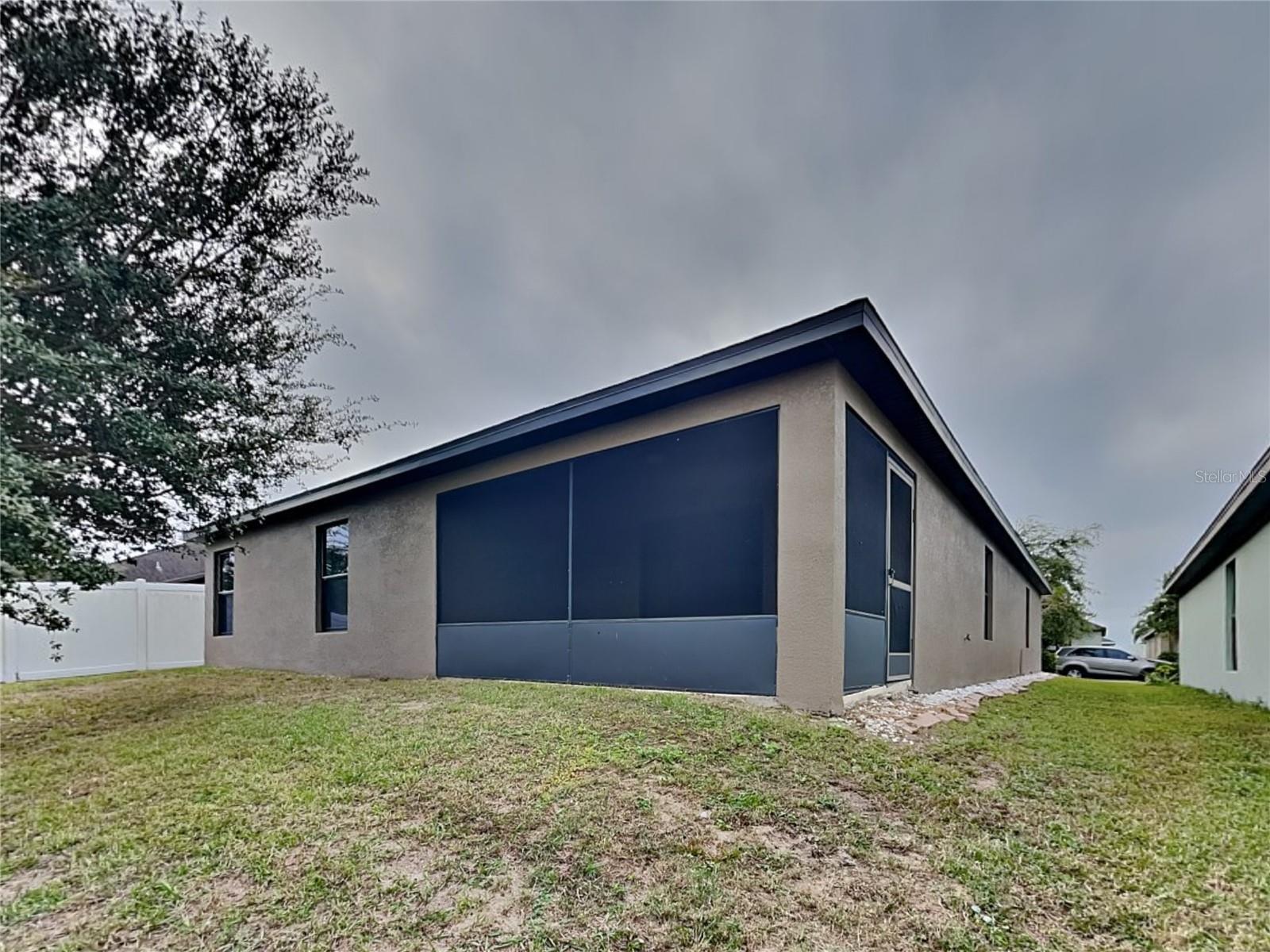 HIGHLAND MDWS PH 2B - Residential Lease