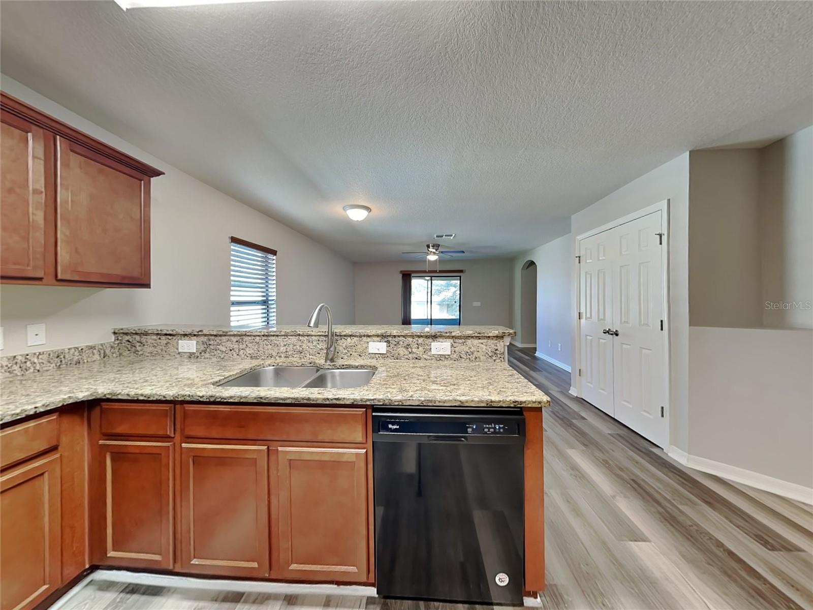 HIGHLAND MDWS PH 2B - Residential Lease