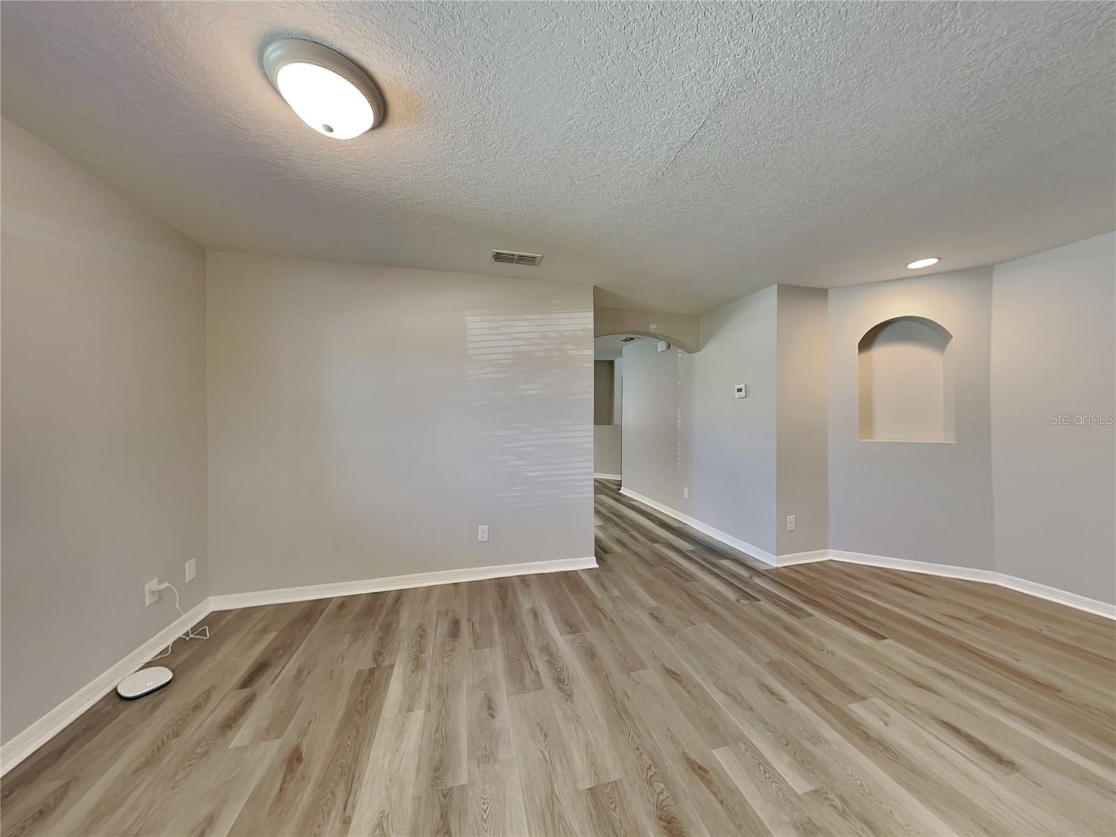 HIGHLAND MDWS PH 2B - Residential Lease