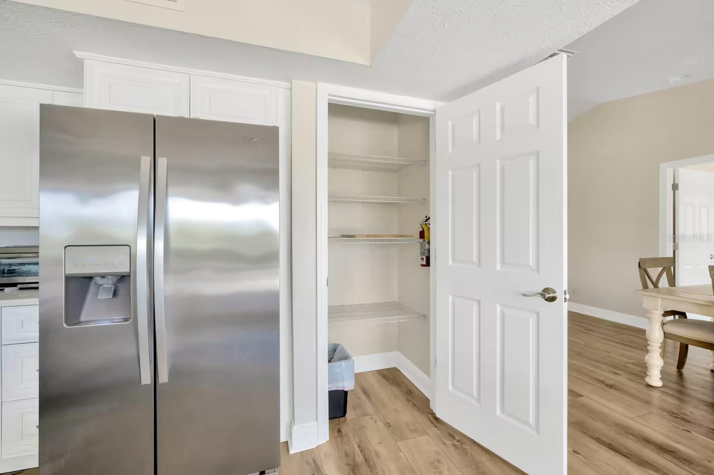 APOLLO BEACH UNIT SIX - Residential