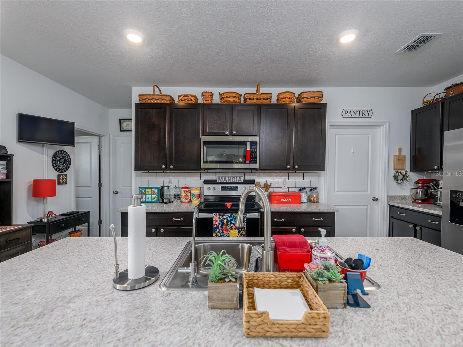 AVALON PARK WEST - Residential