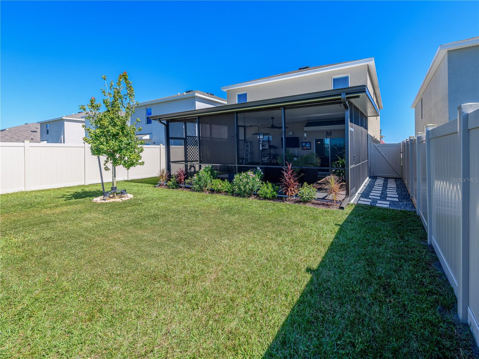 AVALON PARK WEST - Residential