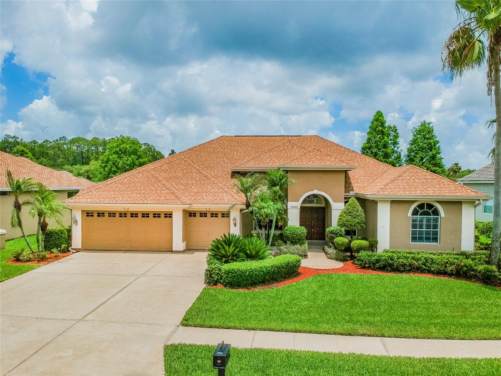 WESTCHASE SEC 303 - Residential Lease