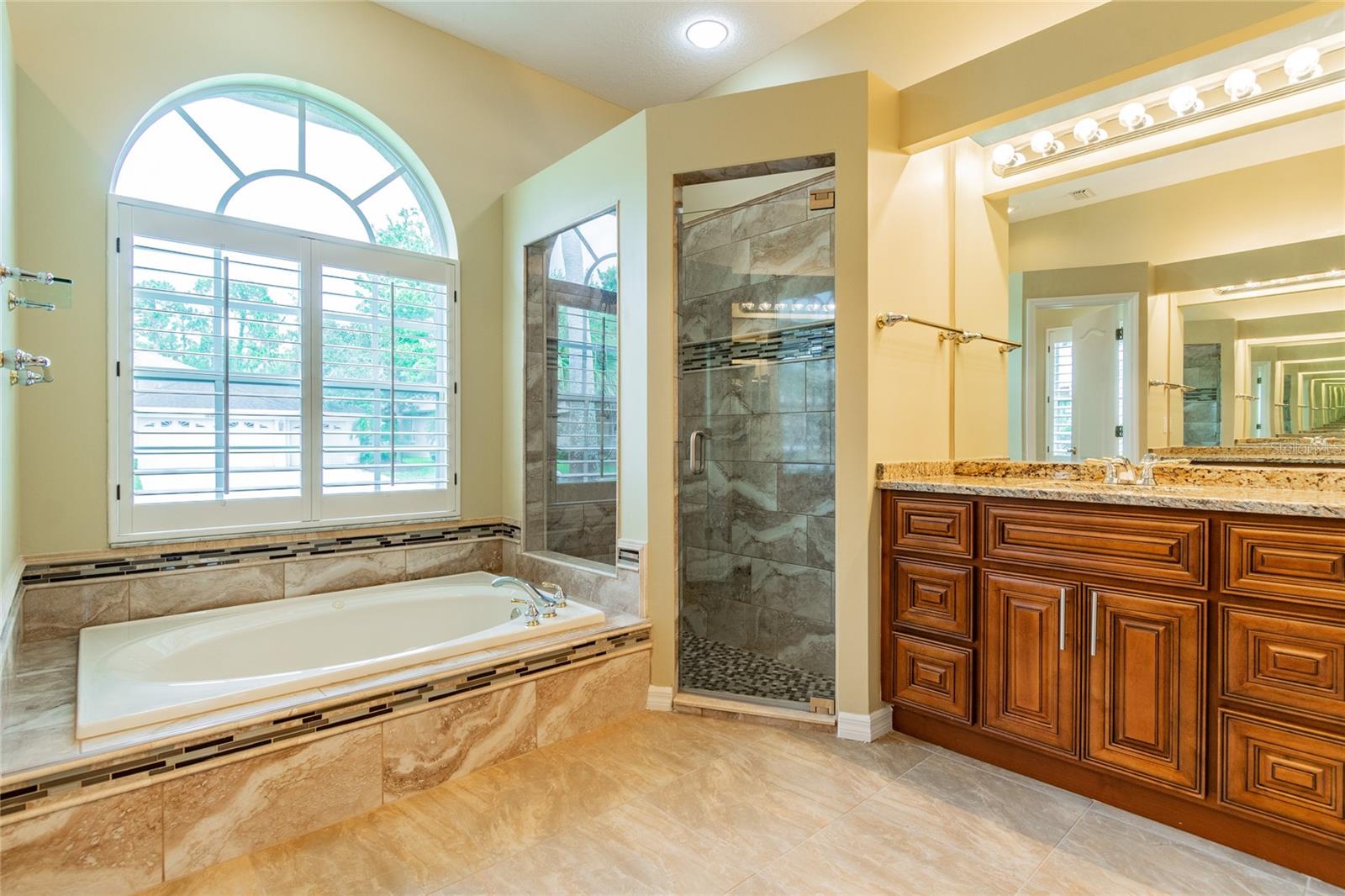 WESTCHASE SEC 303 - Residential Lease