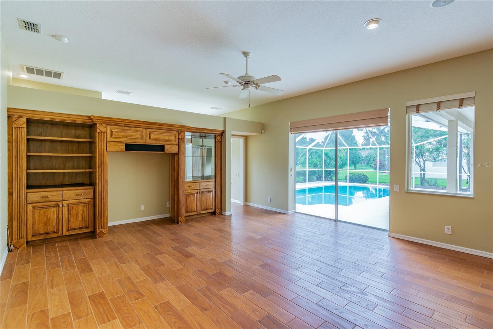 WESTCHASE SEC 303 - Residential Lease