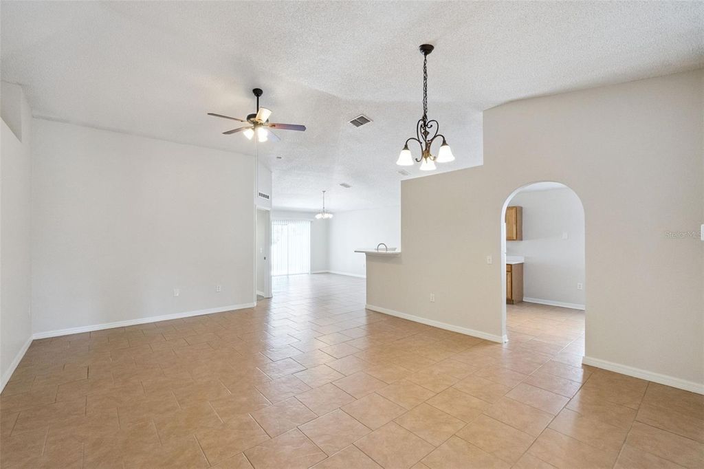 Photo of 560 Brown Bear Way, Saint Cloud, FL 34772 (MLS # O6404036)