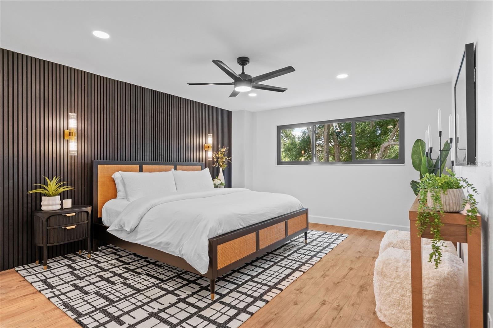 MOORINGS ON LAKE MAITLAND CONDO BLDG 05 - Residential