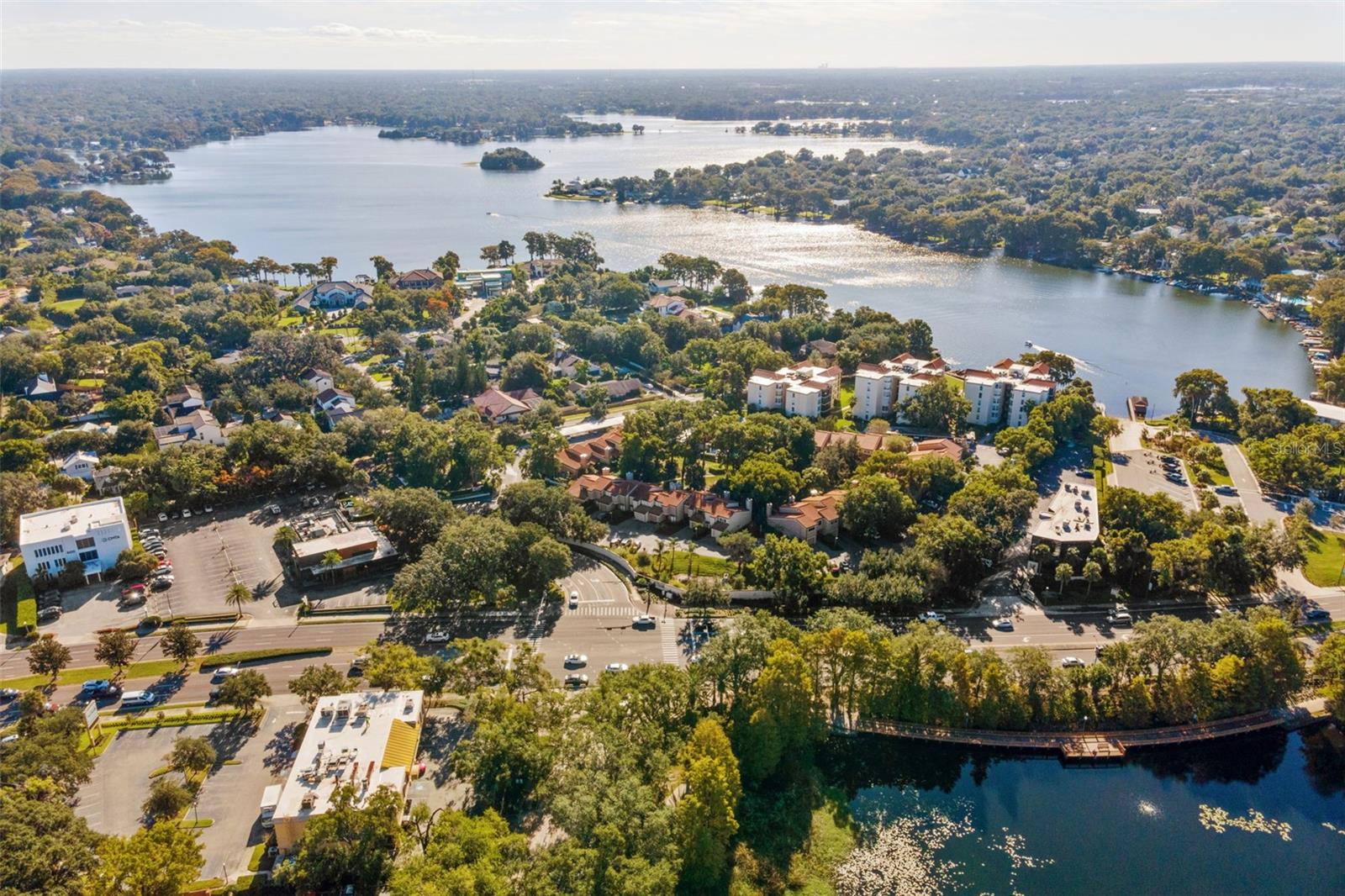 MOORINGS ON LAKE MAITLAND CONDO BLDG 05 - Residential
