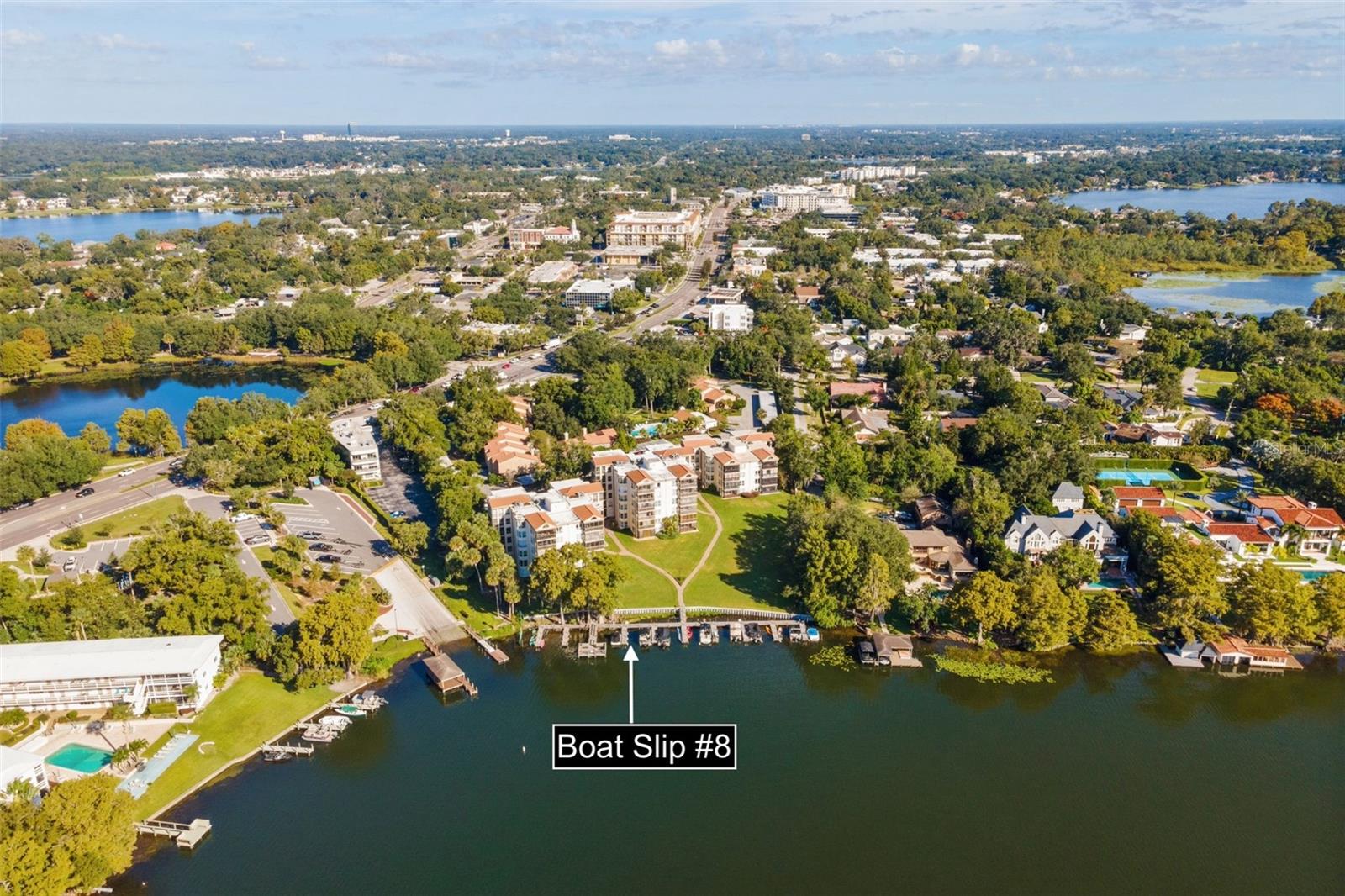 MOORINGS ON LAKE MAITLAND CONDO BLDG 05 - Residential