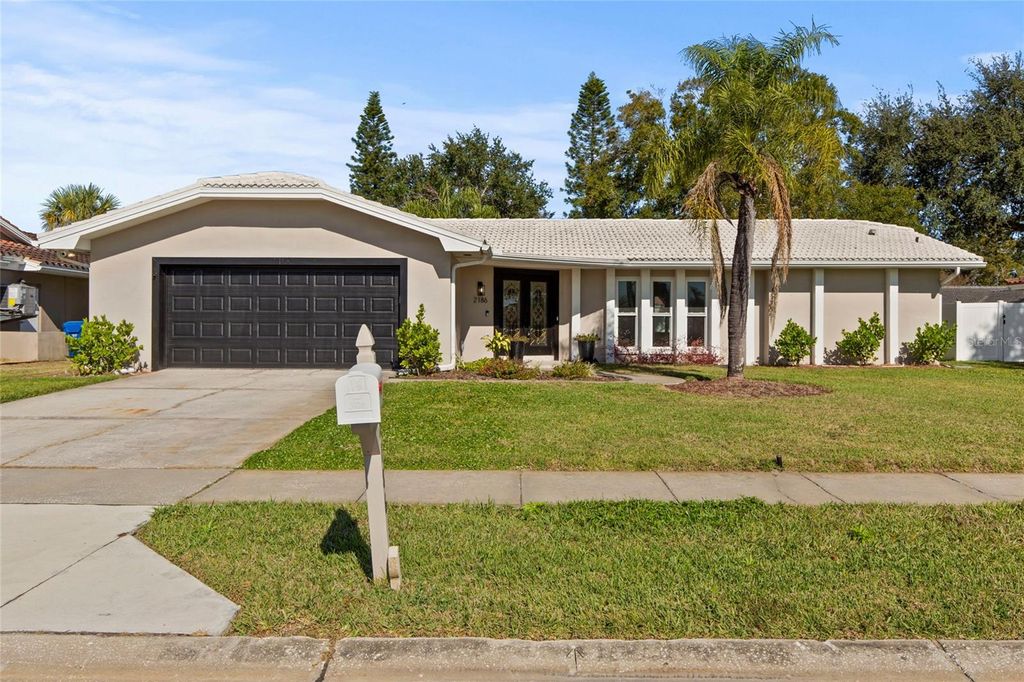 Photo of 2186 Waterside Drive, Clearwater, FL 33764 (MLS # A4676326)