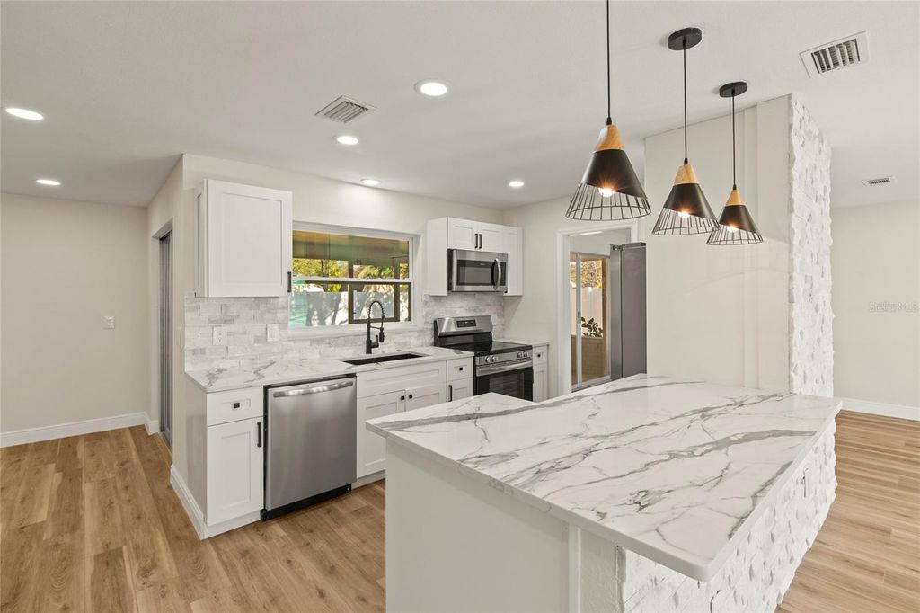 Photo of 2186 Waterside Drive, Clearwater, FL 33764 (MLS # A4676326)