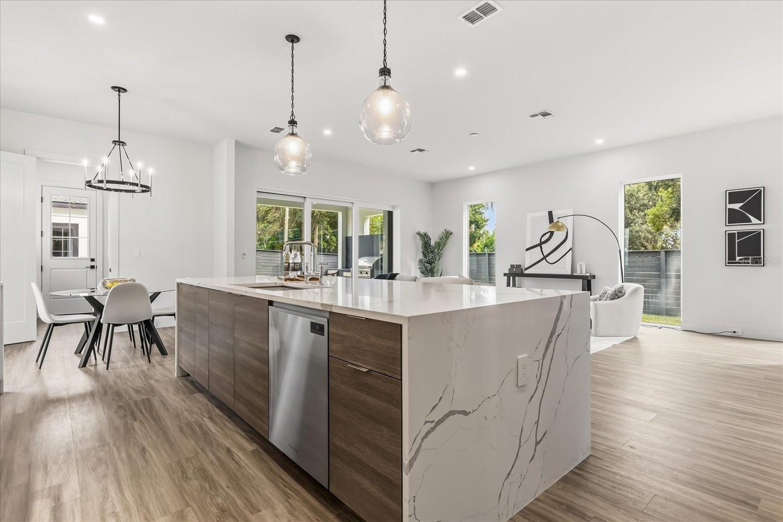 HANDSONHURST - Residential